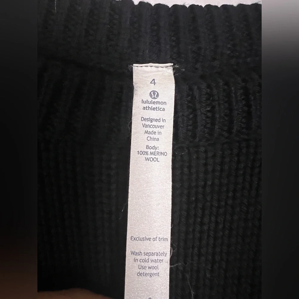 Lululemon Yin To You 100% Merino Wool Sweater Oversized Yoga Outdoor Winter Cozy